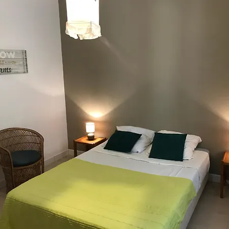 La Hulotte, Entre Et Foret -- Draps Et Serviettes Non Fournis -- Holiday home